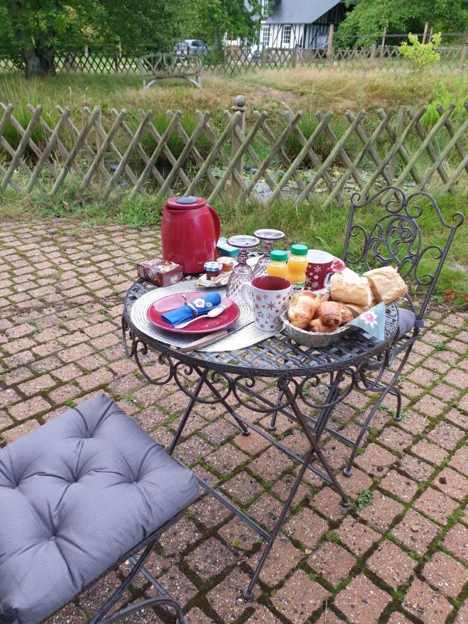 Chambre D'Hote Normande Freneuse-Sur-Risle Kültér fotó